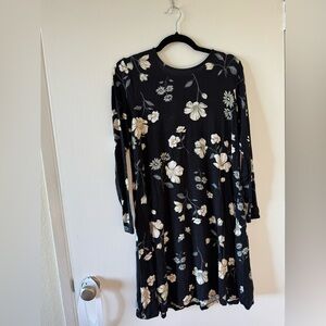 Old Navy Black Floral Long Sleeve Dress